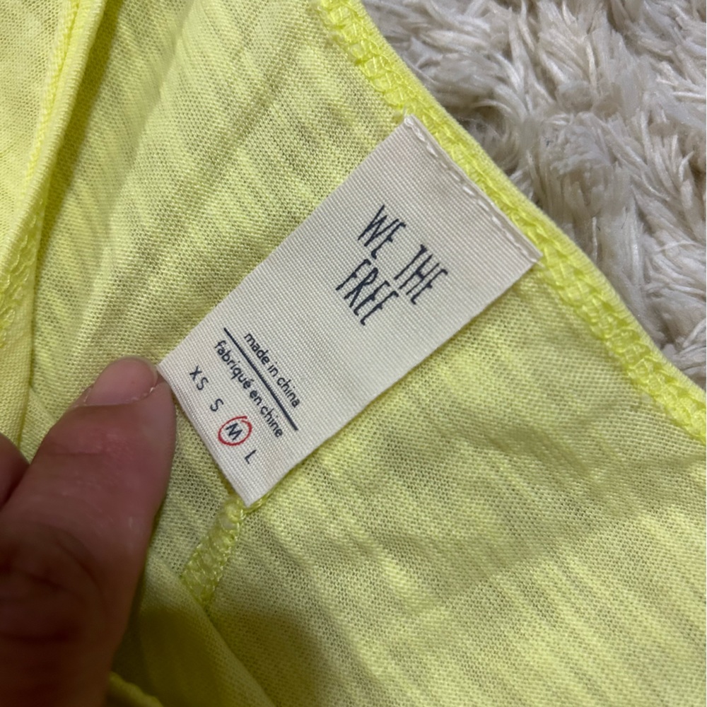 Free People Alex Cold Shoulder Tee in yellow/green M - Picture 3 of 4